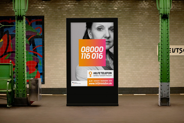 08000 116 016 – Die Nummer bei Gewalt gegen Frauen. Damit sie immer bekannter wird, kommunizieren wir auf vielen Ebenen.